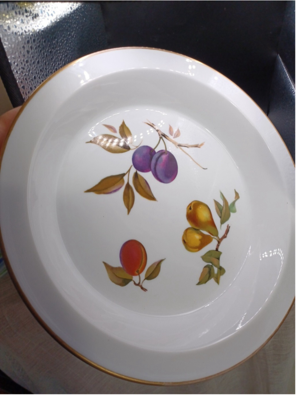 WD. Royal Worcester Evesham Gold Trim Serving Bowl 10.5" Made in England